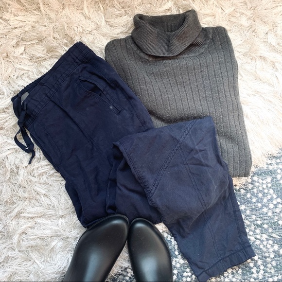 Eddie Bauer Pants - Navy Eddie Bauer Pants